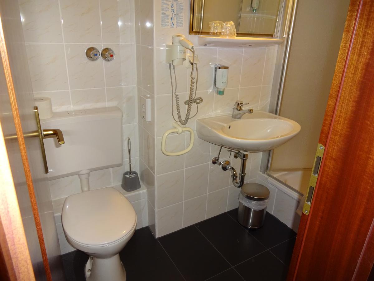 Standard Zweibettzimmer